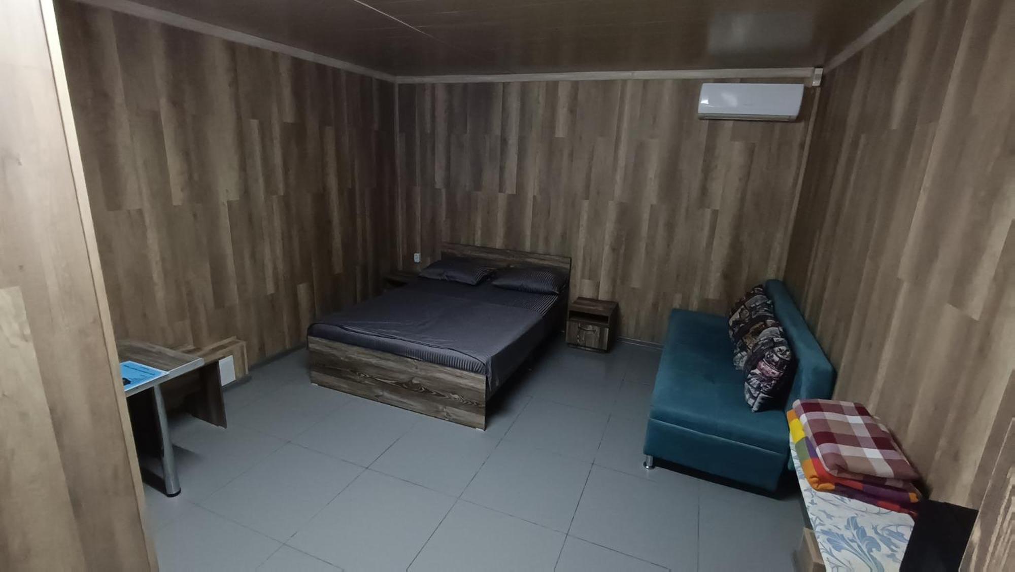 The Mini-Hotel On Mukanov St Алма Ата Екстериор снимка
